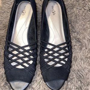 wedged formal black crossed shoes